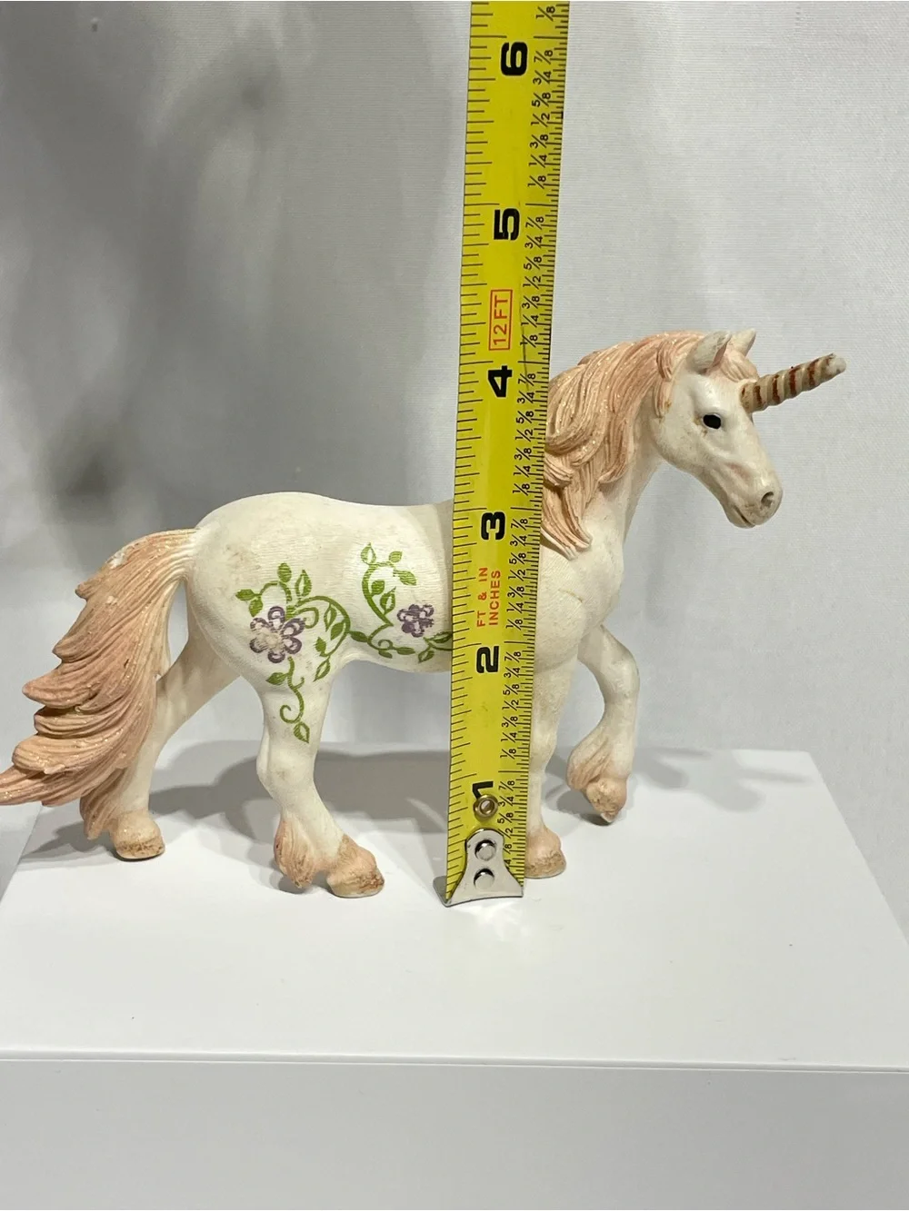 4” Retired Schleich Bayala Standing Unicorn (Model 70432) Good Condition *Flaw